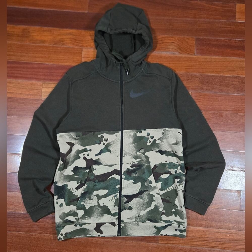 Nike Dri-Fit Men's Camo Fullzip Hoodie Green and Camo Hooded Jacket Size Medium